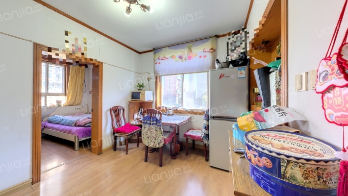 南砖新村二手房实景图