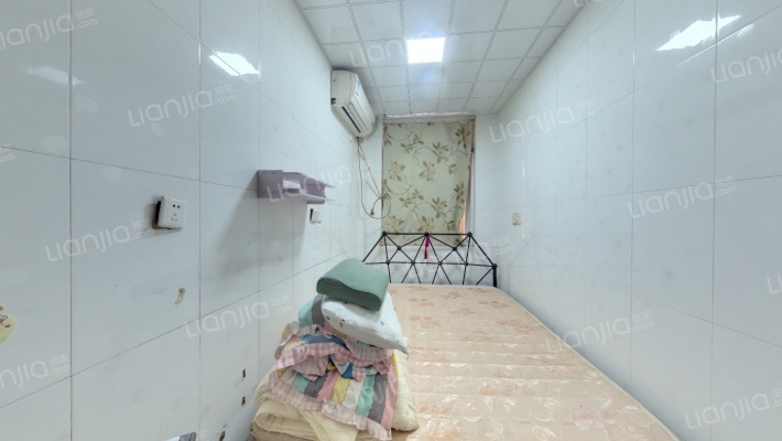 天柱山路西北兴淮实业公司宿舍二手房实景图