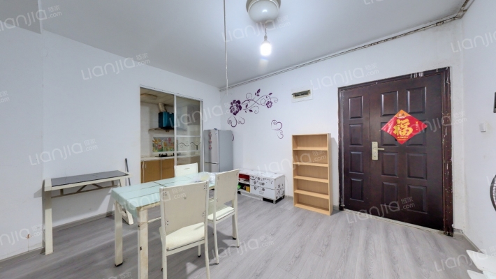 多蓝水岸碧海苑二手房实景图