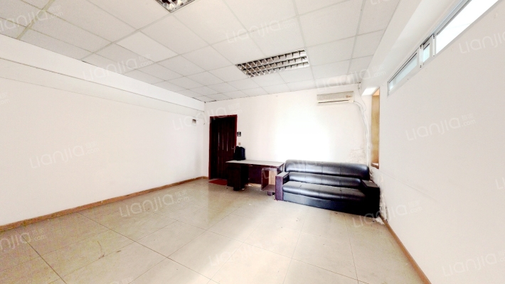 金信大厦二手房实景图