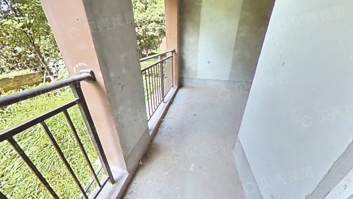 世纪锦园公园里清水房出售 使用面积大适合几代同堂-阳台