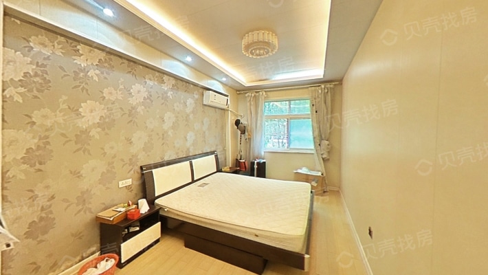 坤泰明居 三房两厅两卫精装修 保养好满两年 户型方正-卧室