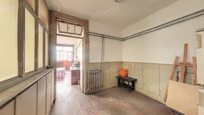 安达路16-26号(双号)二手房实景图