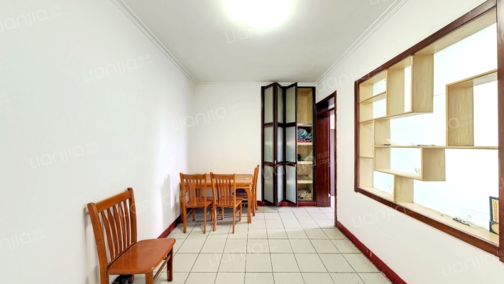 黑虎泉北路143号二手房实景图