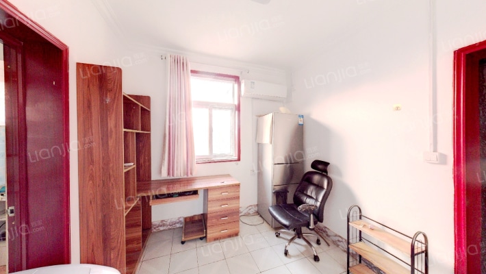 生产路4号院二手房实景图