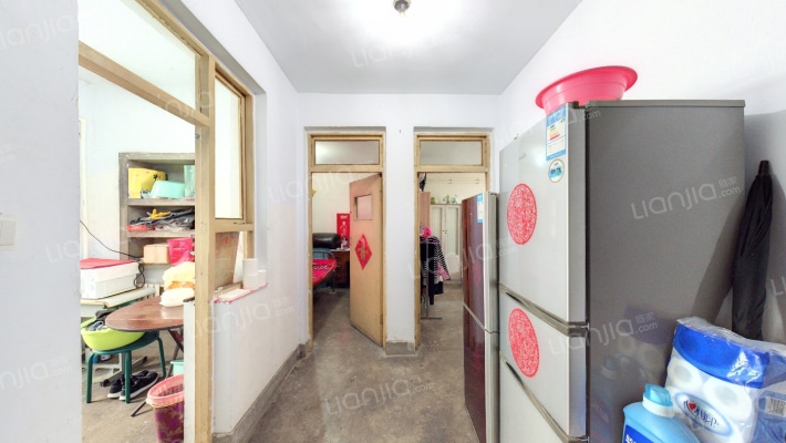 第三职业中专宿舍二手房实景图