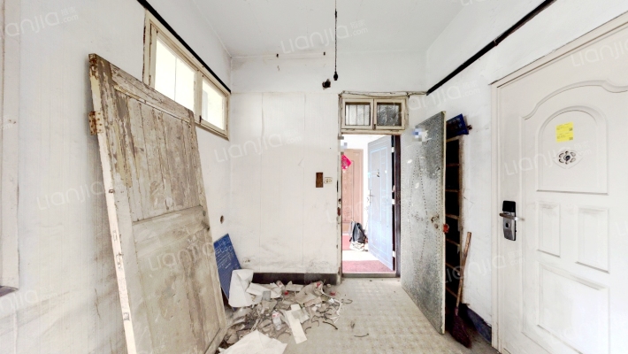 春晖社区迎春路二手房实景图