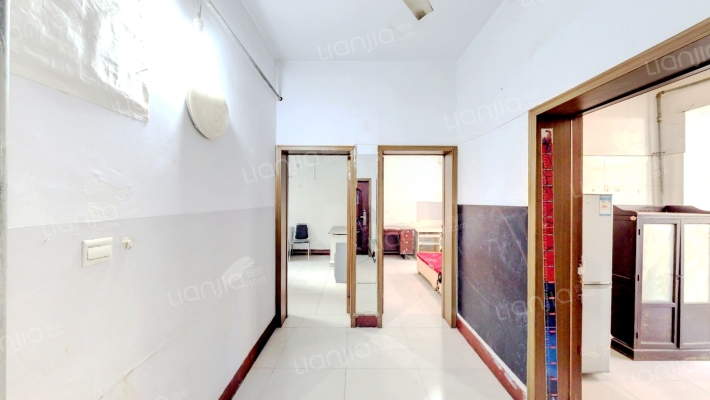 出租公司宿舍(师范街)二手房实景图