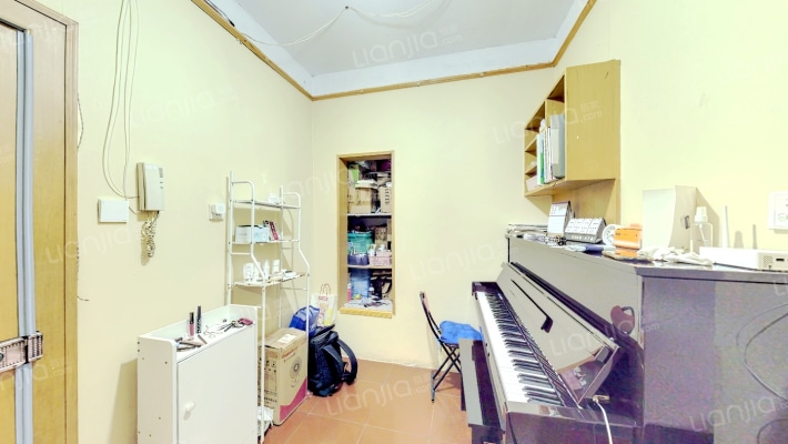 知春里二手房实景图