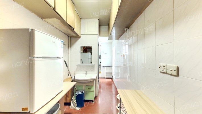 苜卫路27号二手房实景图