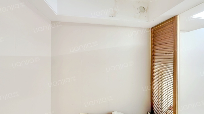 润德广场二手房实景图