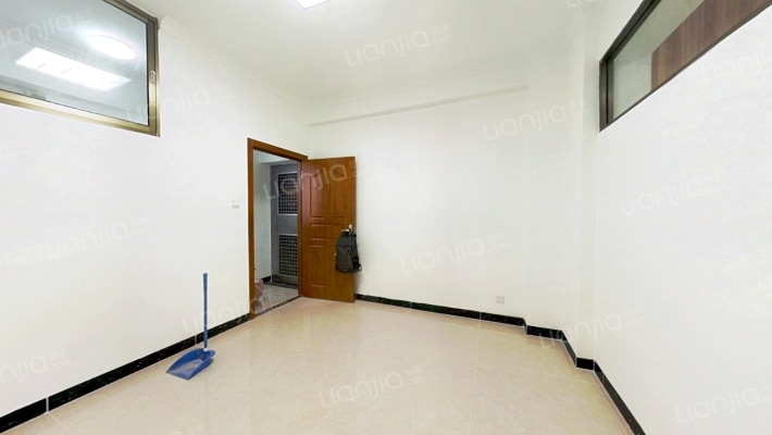 天河军休三所二手房实景图