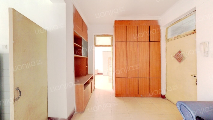 济柴九宿舍二手房实景图