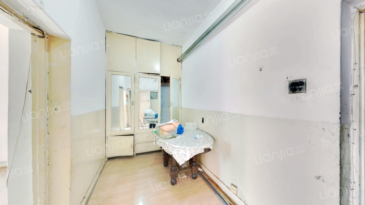 公园街二手房实景图