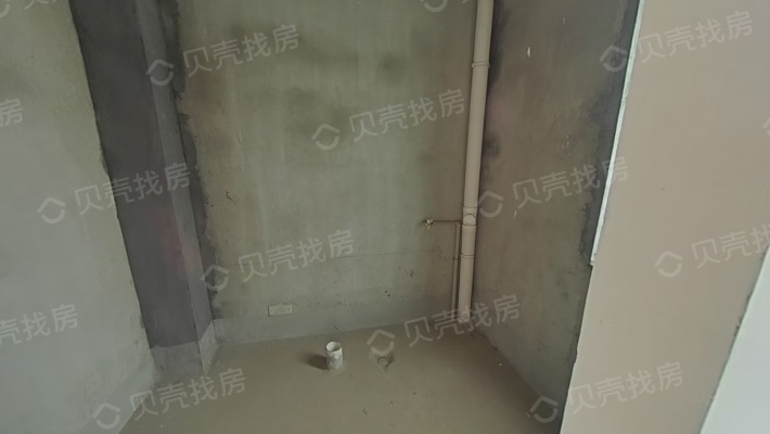 开发区上海人家 连排毛坯大别墅 业主诚意出售-卫生间
