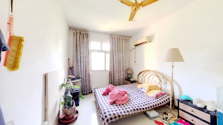 纬三路13号院二手房实景图