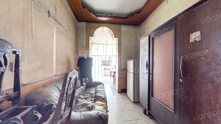 袁家岗150号二手房实景图