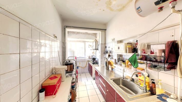 白马山啤酒厂宿舍二手房实景图