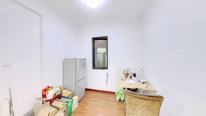 光谷8号二手房实景图