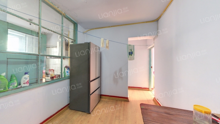 吉林大学泰来小区二手房实景图