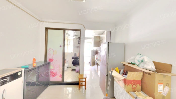 化油器宿舍二手房实景图