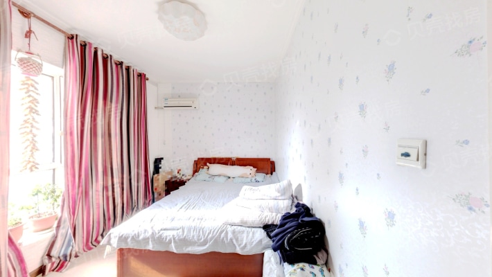 房源为本小区标准户型，方正，通透性好，居住舒适-卧室C