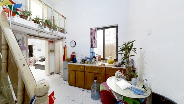 郑汴路73号院二手房实景图