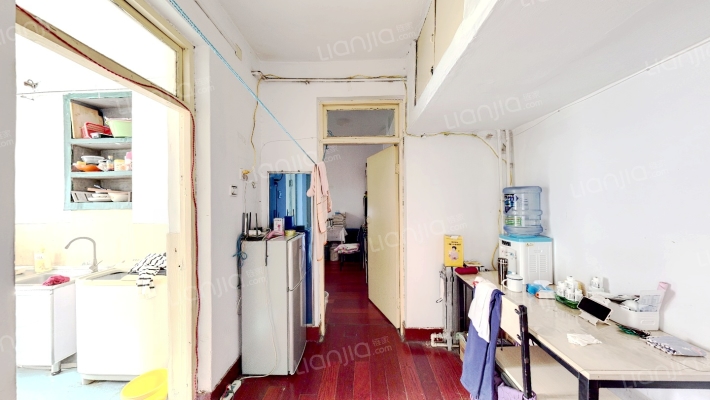 元南路燃料公司宿舍二手房实景图