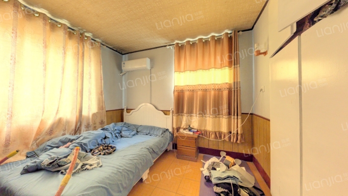 南福华街住宅小区二手房实景图