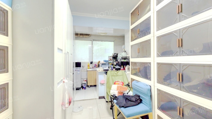 安装宿舍二手房实景图