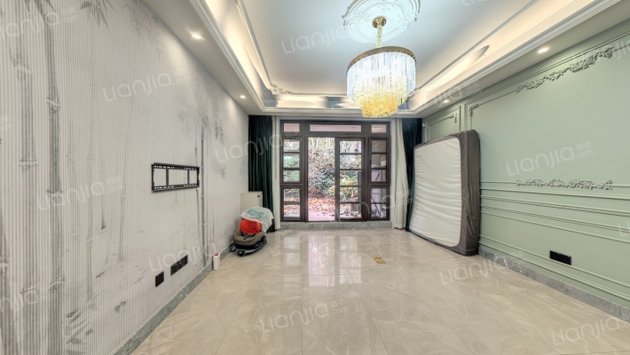 帝景天誉别墅二手房实景图