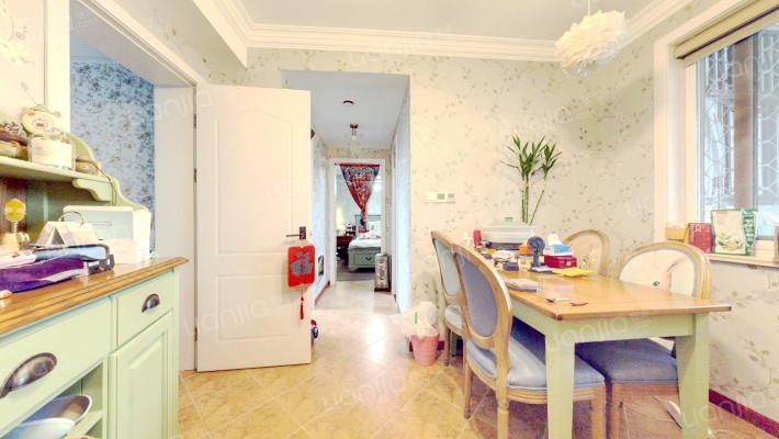 茅台花苑二手房实景图