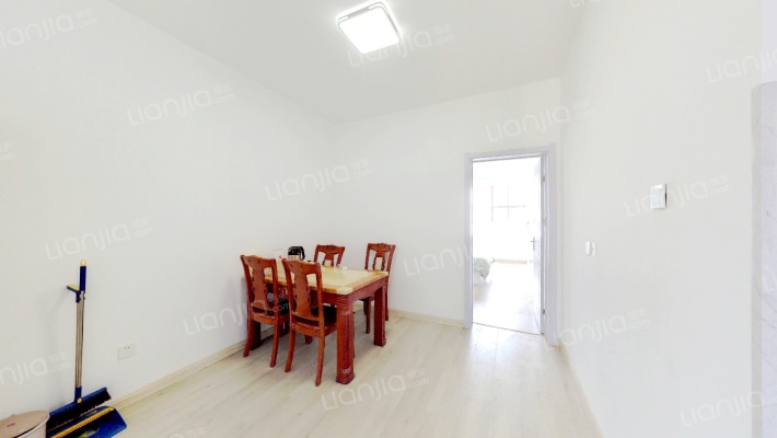 宸峰家园二手房实景图