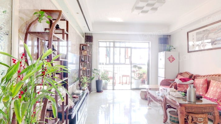 彩虹家园二手房实景图