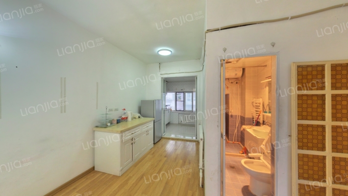 电力宿舍二手房实景图