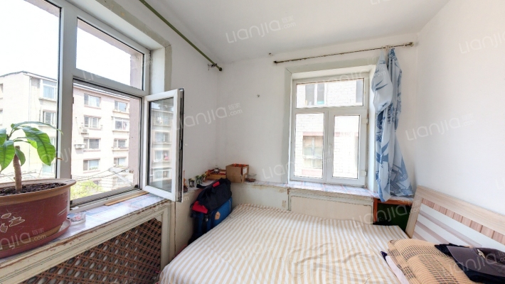 新街二手房实景图