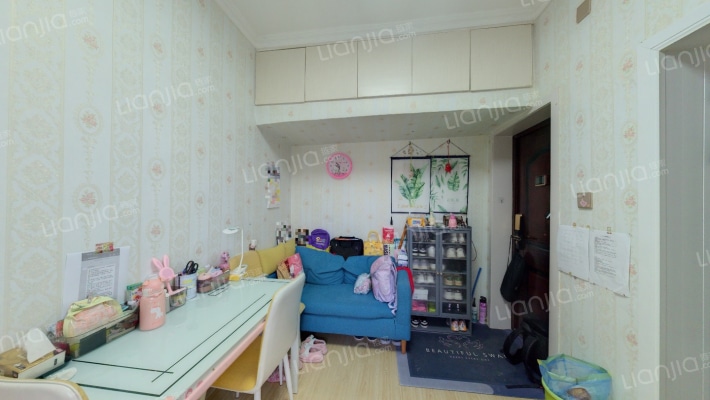 新华六村二手房实景图