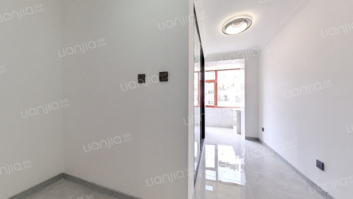 园艺小区二手房实景图