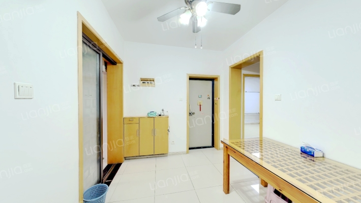 体育局宿舍二手房实景图