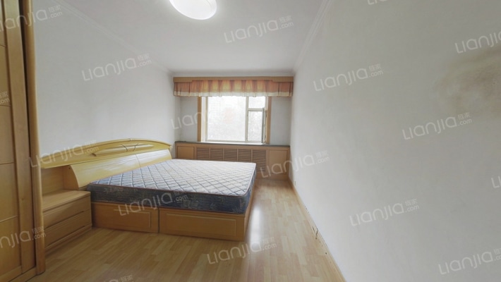 邮局宿舍二手房实景图