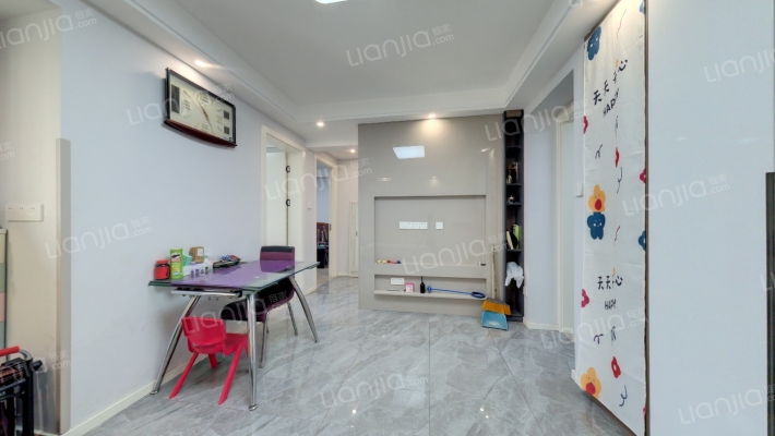 山河苑二手房实景图