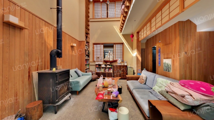 中铁水映加州二手房实景图