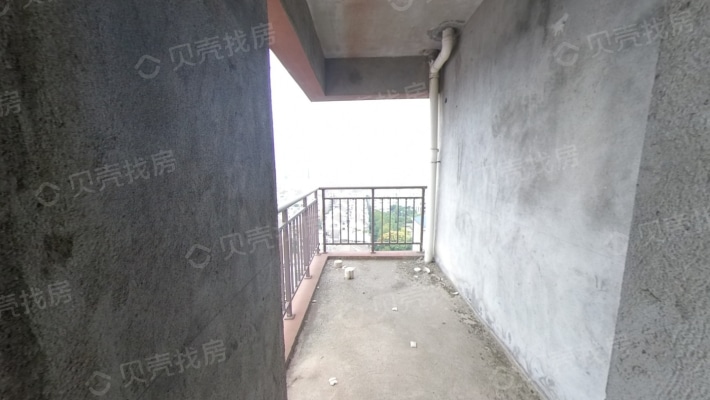 万龙湾 少有电梯小区 繁华位置 大户型观景房-阳台