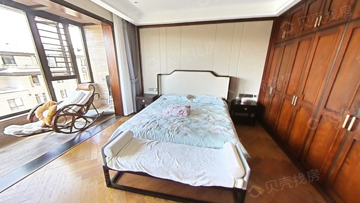 翡翠城顶层复式洋房诚心出售新中式风格，装修美轮美奂-卧室