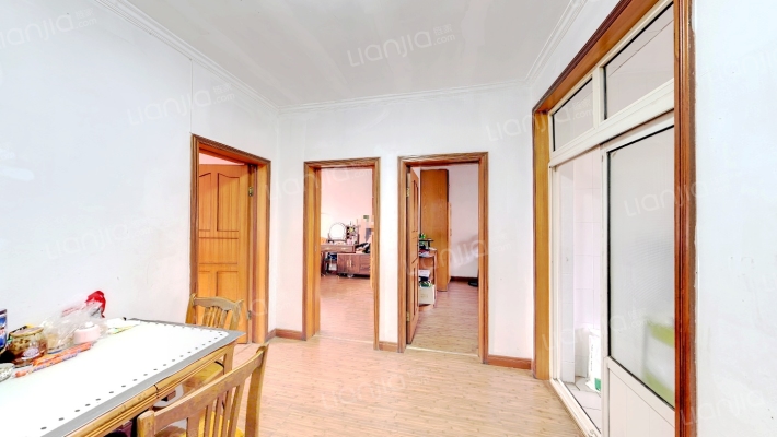 上安电厂生活区二手房实景图