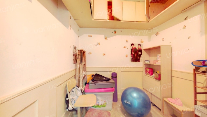 六安路215号二手房实景图