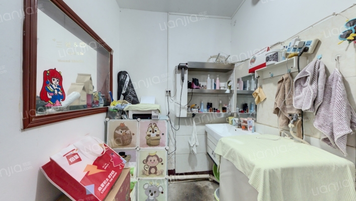 石铁三十二宿舍二手房实景图