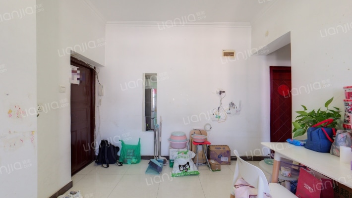 二轻局宿舍二手房实景图