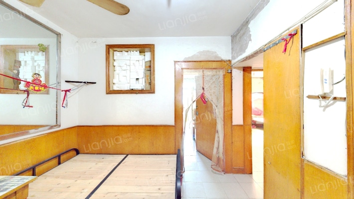 市一院宿舍二手房实景图