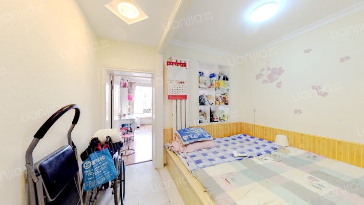 湖畔小区二手房实景图